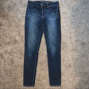 American Eagle High-Rise Jegging